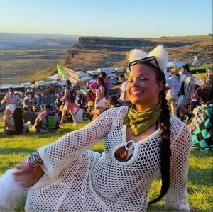 Meet your Posher, Brooke